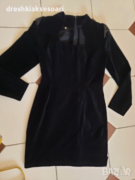 Плюшена рокля черна, снимка 1