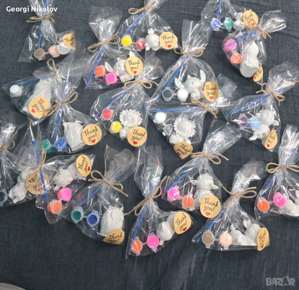 Фигурки от гипсокерами със боички и четка, снимка 1