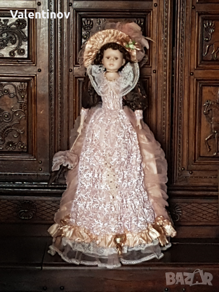 Порцеланова кукла със стойка- 77см, снимка 1