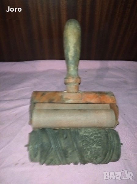 стар валяк за декориране на стени, снимка 1