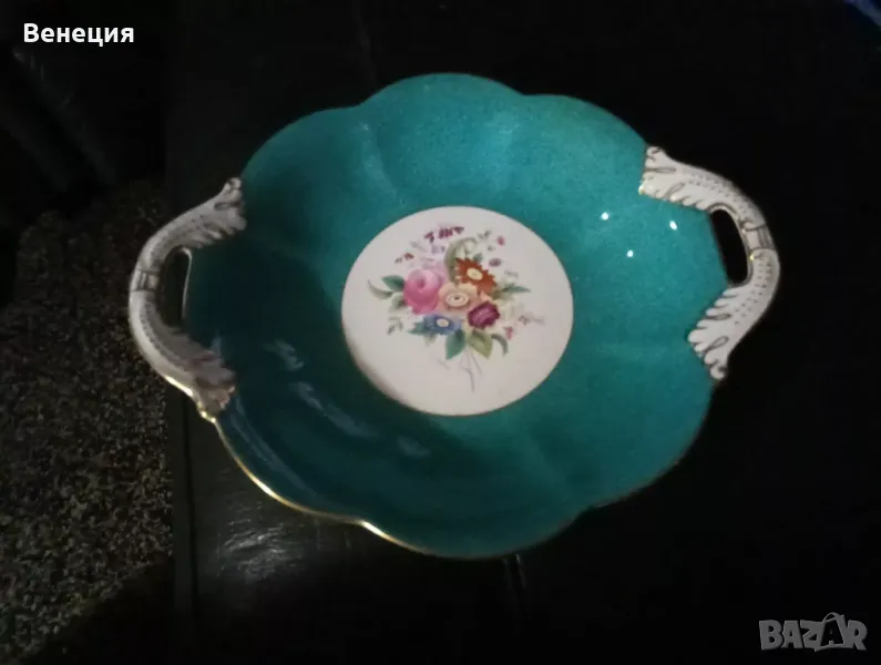 Уникална ръчно рисувана порцеланова фруктиера или плато., снимка 1