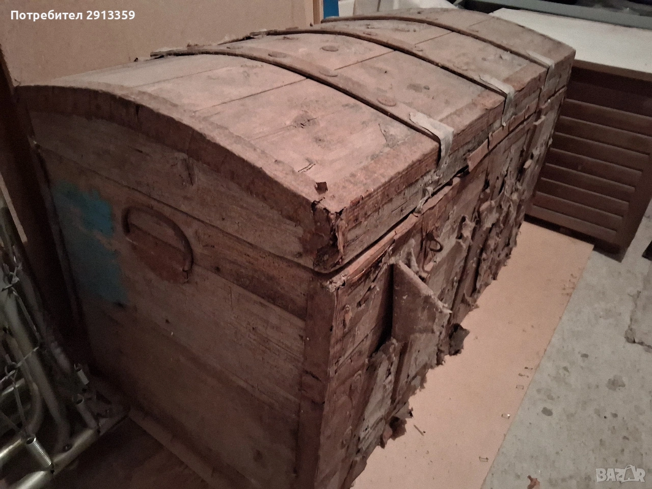 Голям и много стар сандък., снимка 1