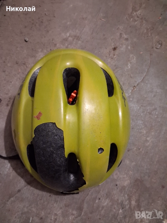 Каска и Шише за велосипед. , снимка 1