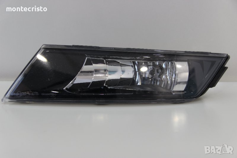 Десен халоген Skoda Superb (2015-2019г.) десен фар за мъгла / 3V0 941 700 / 3V0941700, снимка 1