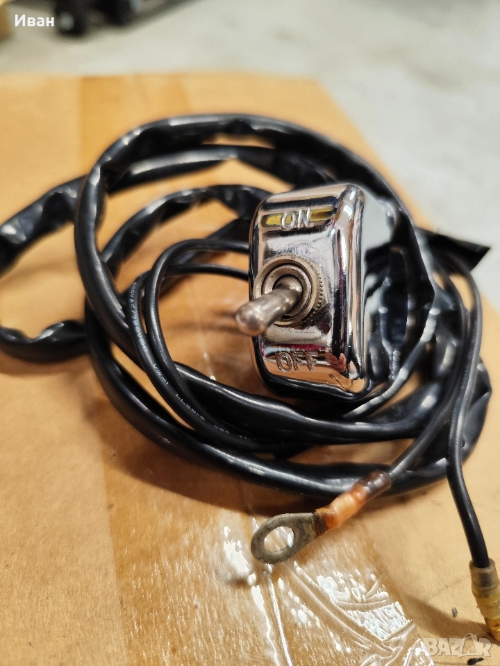 Ретро ключ за светлини на мотор, снимка 1