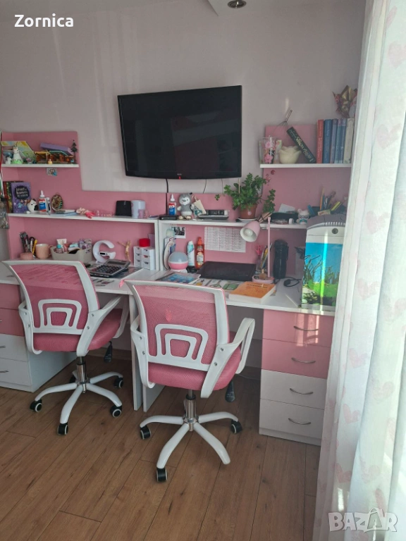 Поръчково обзавеждане за момичешка детска стая, с тайно скривалище, снимка 1