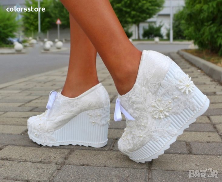 Обувки на платформа - бели - 710-11, снимка 1