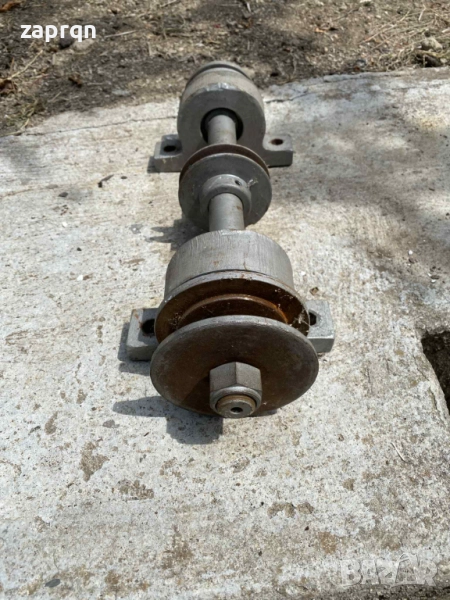 Ос със лагерни черупки за шмиргел, снимка 1