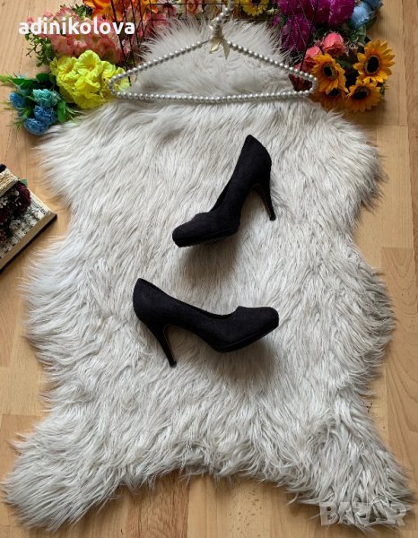 Нови велурени обувки Tamaris, снимка 1