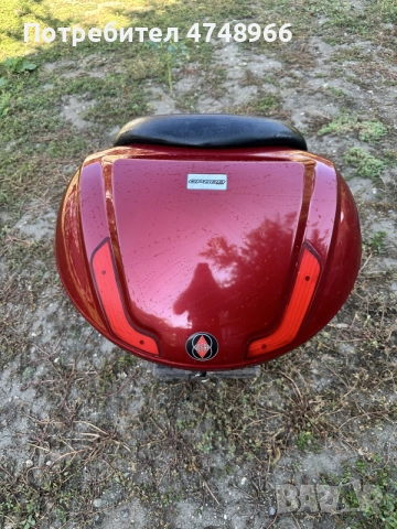 Оригинален багажен куфар Gilera GP/Aprila SRV, снимка 2 - Аксесоари и консумативи - 56151426