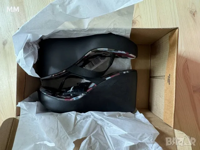 Джапанки на платформа Ipanema Размер 38, нови с кутия, снимка 4 - Джапанки - 50020414