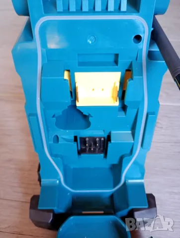 Акумулаторно радио Makita DMR108  с Bluetooth. , снимка 8 - Винтоверти - 55787243