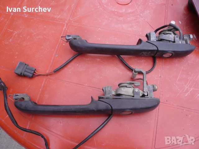 ДРЪЖКИ ПРЕДНИ ПАССАТ Б-3 94 ГОДИНА ЕЛЕКТРИЧЕСКИ, снимка 2 - Части - 51378200