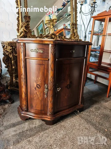 Антикварно шкафче, снимка 2 - Шкафове - 56367894