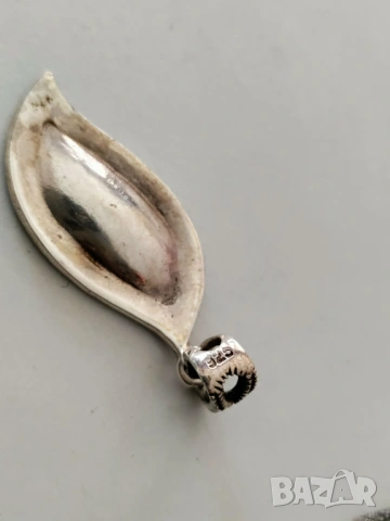 Обици и висулка, снимка 3 - Бижутерийни комплекти - 53663910