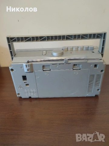 Продавам радио касетофон CFM-20, снимка 3 - Радиокасетофони, транзистори - 53672418