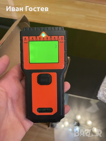 Детектор за кабели, метал и дърво T30 (7 в 1) / Скенер за стени с LCD, снимка 2 - Измервателни инструменти - 56185962