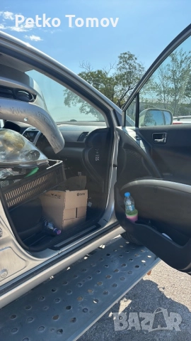 Toyota Corolla verso 2.2 dcat, снимка 5 - Автомобили и джипове - 51488154