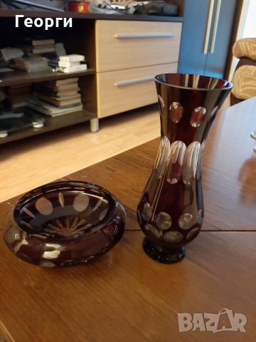 Ваза и пепелник червен кристал винтидж, снимка 4 - Вази - 34463539
