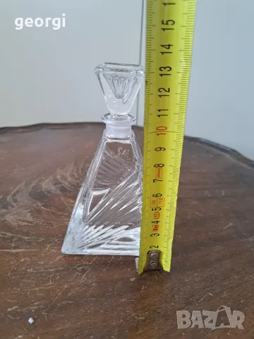  малко кристално шишенце от ретро парфюм     5/1, снимка 3 - Декорация за дома - 49076597