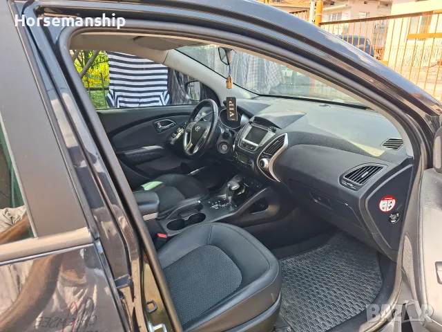 Hyundai IX35 2.0 184k.c., снимка 10 - Автомобили и джипове - 55770453