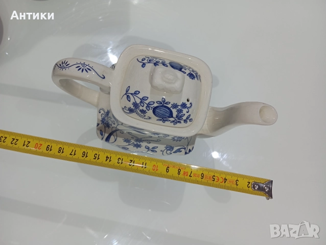 Стар порцеланов чайник маркиран , снимка 8 - Прибори за хранене, готвене и сервиране - 52553088