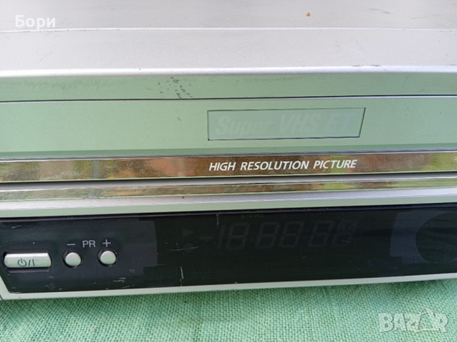 JVC Super VHS HI-FI  HR-S 5972, снимка 5 - Плейъри, домашно кино, прожектори - 36423871