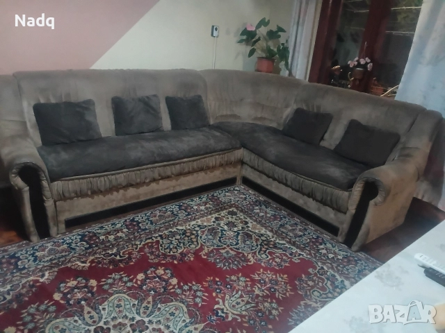 Диван , снимка 2 - Дивани и мека мебел - 52748072