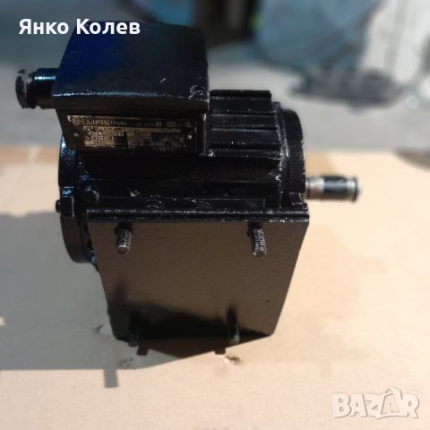 Трифазен елдвигател 380w /1450об./мин. приспособен за колонна бормашина Райдер с колона ф72мм., снимка 10 - Електродвигатели - 40523242