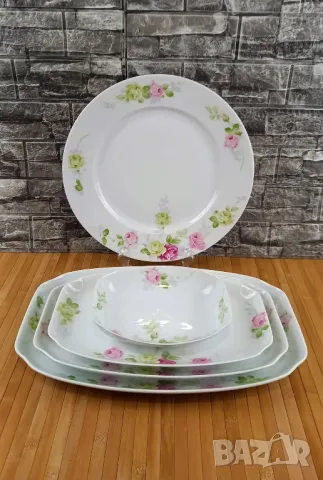 Порцеланови плата с рози - Rosenthal "Hortense", снимка 2 - Сервизи - 49874299