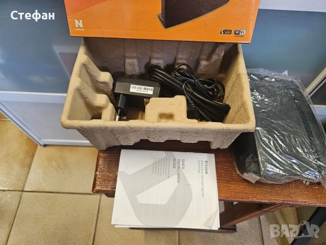 Рутер D-Link GO-RT-N140 Ползван, но не е различим от нов. Работи отлично. Пълен комплект., снимка 3 - Рутери - 51959414