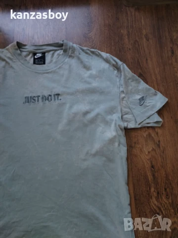 Nike Sportswear Just Do It Wash Tee Lt Smoke Grey - страхотна мъжка тениска М, снимка 6 - Тениски - 50899577