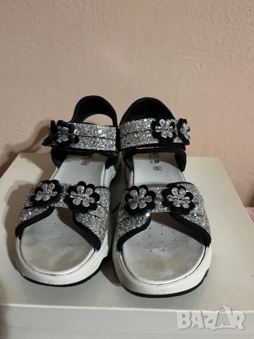 Естесвена кожа сандали Primigi, снимка 2 - Сандали - 50887534