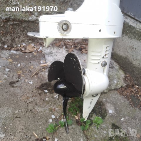 Извънбордов двигател Johnson J2R4SU - 4-Takt 2,5 PS, снимка 3 - Воден транспорт - 40217184