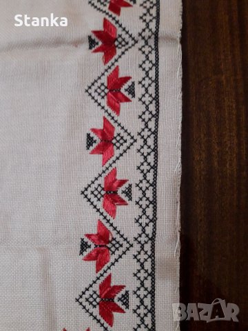 Българска шевица, снимка 4 - Покривки за маси - 35786710