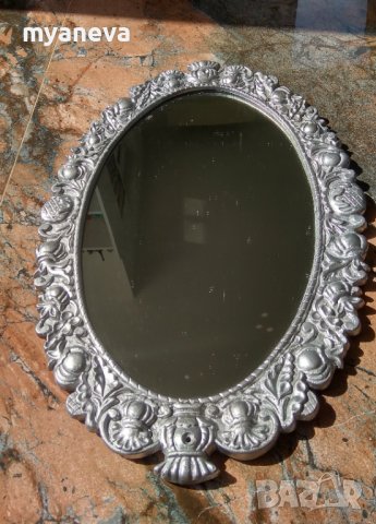 Vintage бароково , метално огледало с богата орнаментика. , снимка 4 - Антикварни и старинни предмети - 42203919