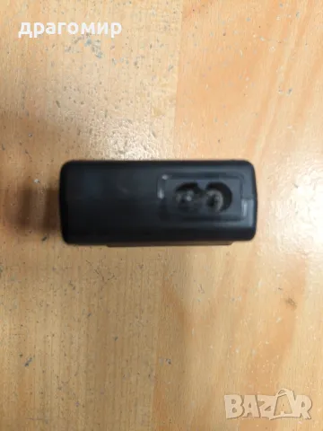 Nikon MH-60 BATTERY CHARGER , снимка 3 - Батерии, зарядни - 48519409