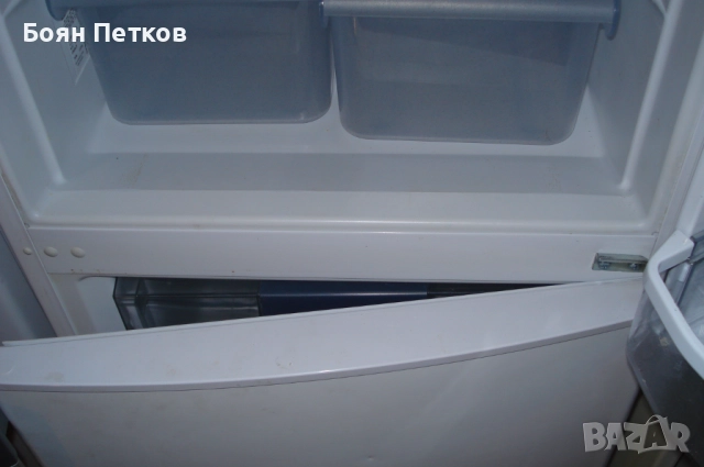 Хладилник с фризер "Баукнехт", снимка 6 - Хладилници - 52420311