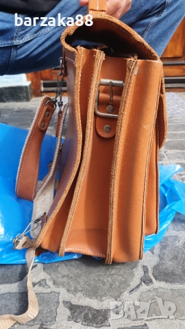 Стара кожена чанта Отлична, снимка 2 - Чанти - 52206474