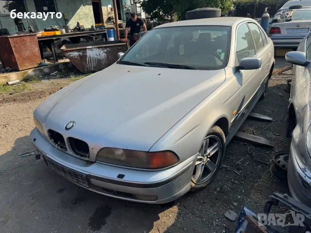 БМВ 525 ТДС 3.0 м.на части , снимка 2 - Автомобили и джипове - 56039116