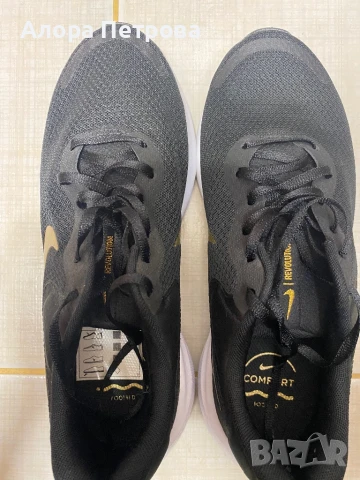 Дамски маратонки Nike, снимка 1