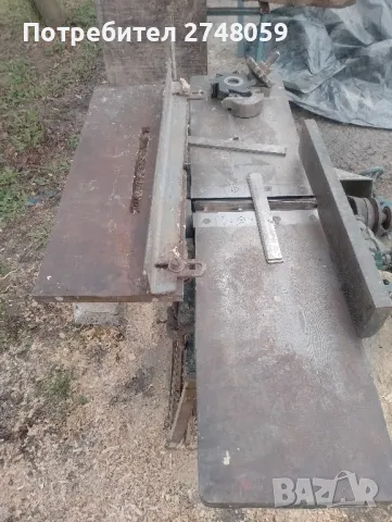 дърводелска три операционна машина