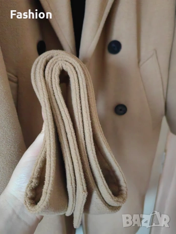 Дамско палто Bershka, снимка 3 - Палта, манта - 53201772