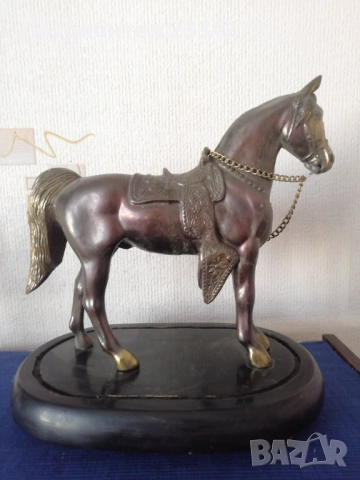 Стари статуи, макети: гонг, помпа за бира, оседлан кон. , снимка 15 - Статуетки - 52972346