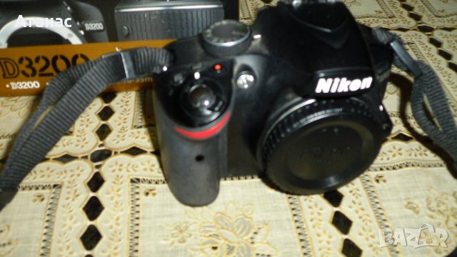 Фотоапарт NIKON D3200 /обективи аксесуари/ 24MP, снимка 2 - Фотоапарати - 41913298