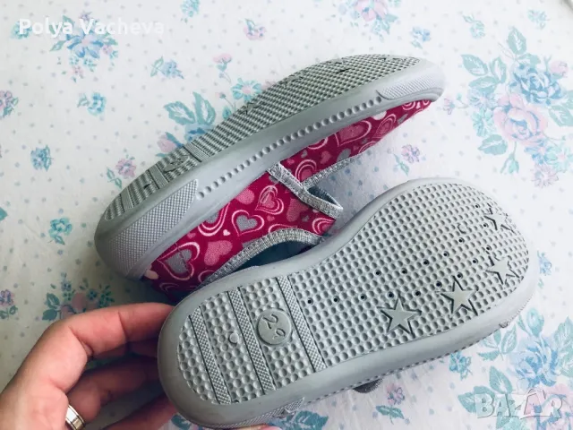 Пантофи за момиче, номер 29, снимка 2 - Детски пантофи - 48874694