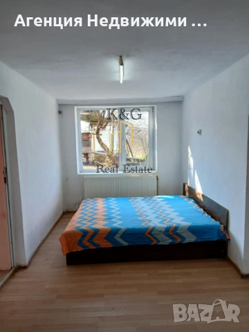 Двуетажна къща в с. Каменово , снимка 2 - Къщи - 53493225