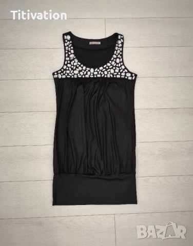Черна рокля с камъни