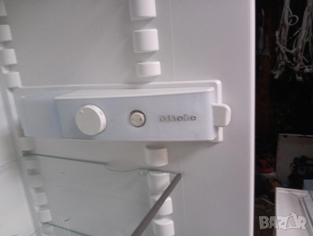 Комбиниран хладилник с фризер Миеле Miele с 2 години гаранция!, снимка 5 - Хладилници - 52847325