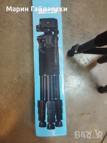 Продава трипод